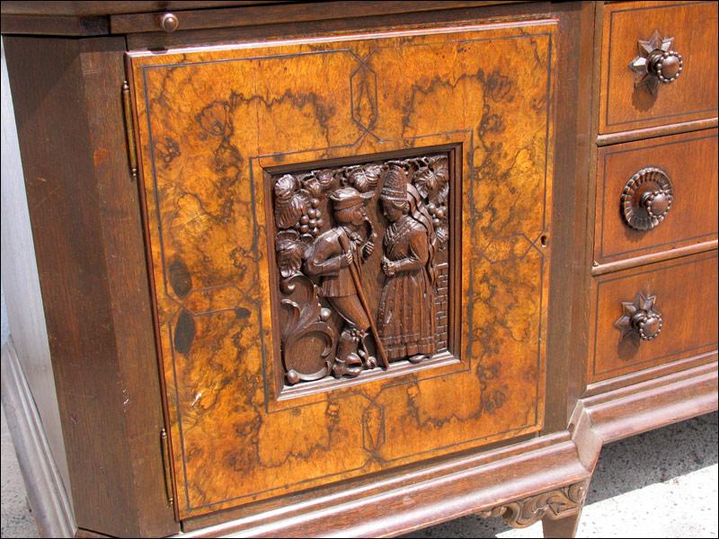 NIESAMOWITY, STARY KREDENS - 3