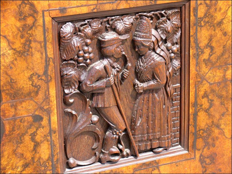 NIESAMOWITY, STARY KREDENS - 4