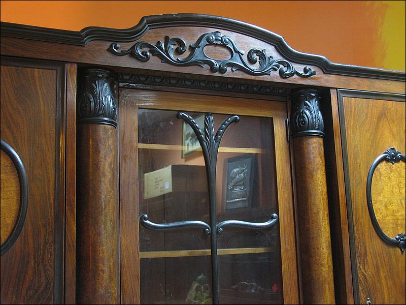 WIEDEŃSKA BIBLIOTEKA ORZECH / MAHOŃ ??? - 2