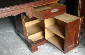 BIURKO Z OKUCIAMI - zdjęcie 5