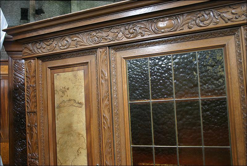 BOGATO ZDOBIONA BIBLIOTEKA (m) - 5