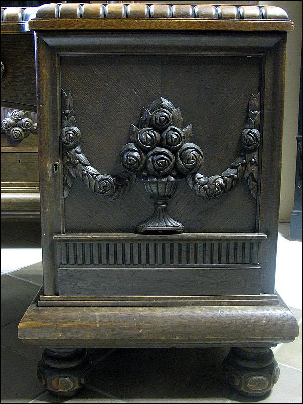 GABINET Z SOWAMI - 14