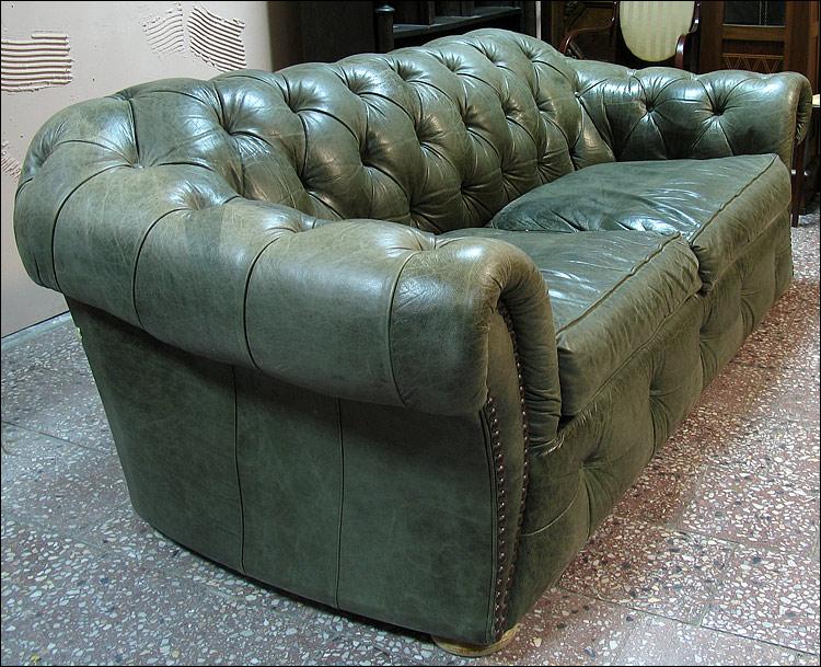 SOFA CHESTERFIELD - 1