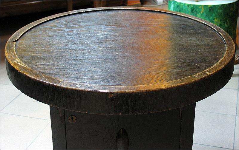 STOLIK Z DRZWICZKAMI - 4