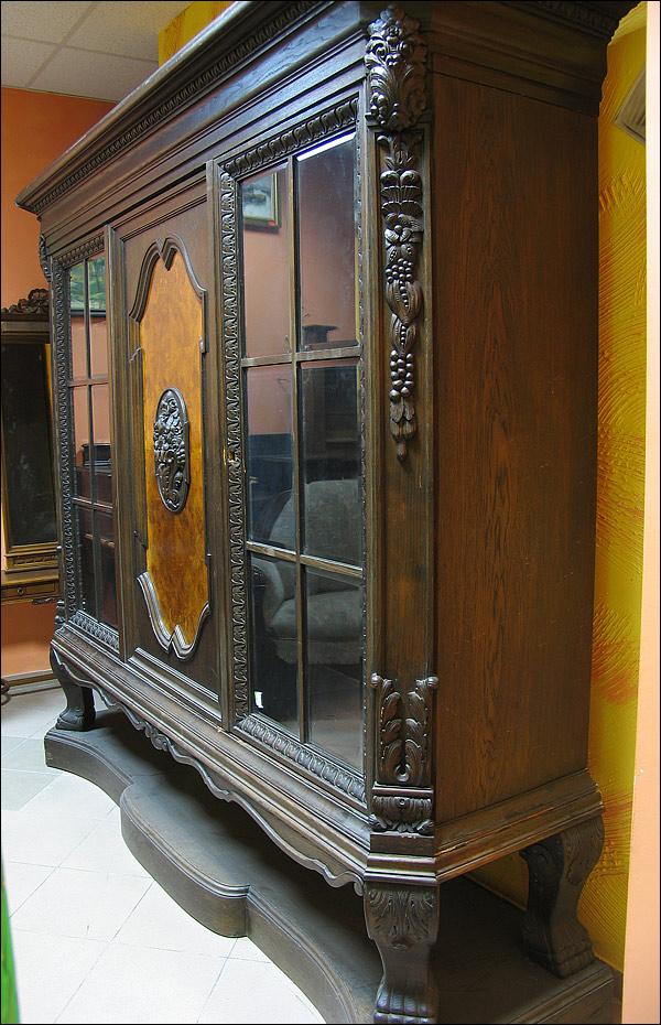 BIBLIOTEKA NA POSTUMENCIE - 1