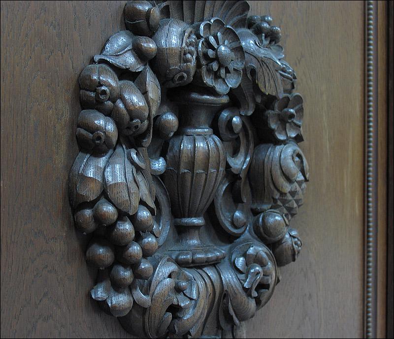 OLBRZYMI KREDENS - 8