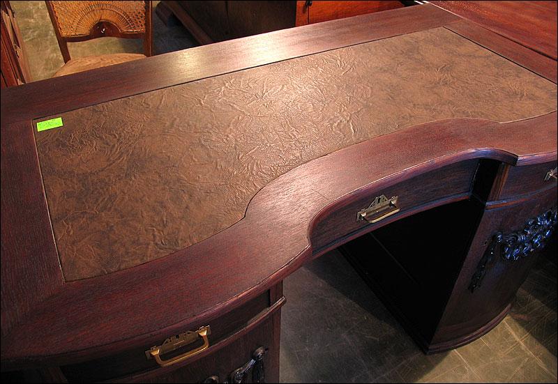 BIURKO PO RENOWACJI - 2