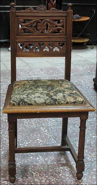 6 KRZESEŁ EKLEKTYCZNYCH - 1