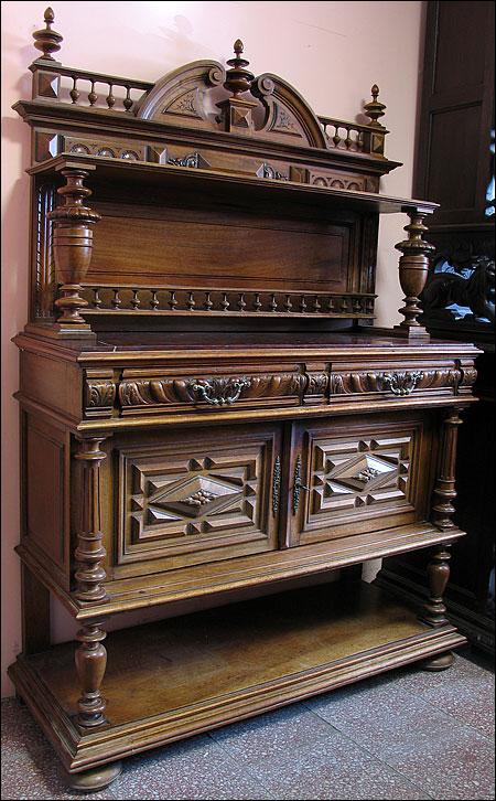 EKLEKTYCZNA KOMODA - 1