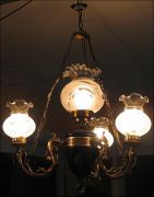 WISZĄCA LAMPA Z CZTEREMA KLOSZAMI - zdjęcie 1 WISZĄCA LAMPA Z CZTEREMA KLOSZAMI - zdjęcie 1