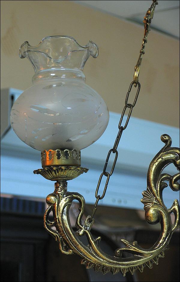 WISZĄCA LAMPA Z CZTEREMA KLOSZAMI - 2
