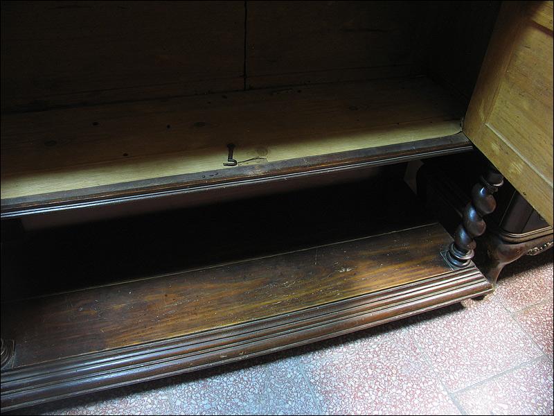 EKLEKTYCZNY KOMPLET - KREDENS+POMOCNIK - 18