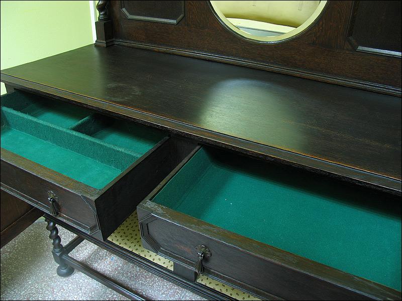 KOMODA Z LUSTREM - 5