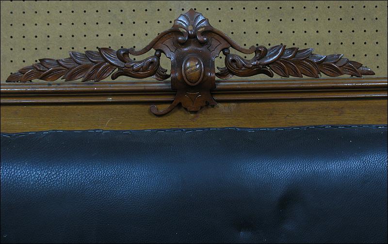 EKLEKTYCZNA SOFA - 1