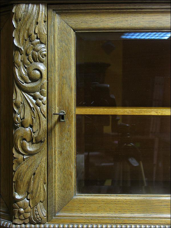 PRZEPIĘKNY KREDENS - 8