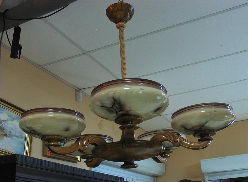 WISZĄCA LAMPA Z PIĘCIOMA KLOSZAMI - 1