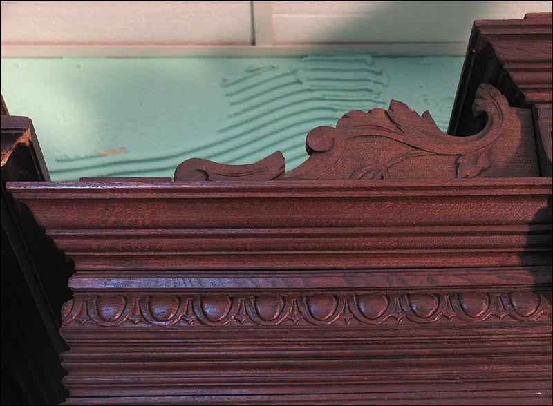 KREDENS EKLEKTYCZNY Z MOTYWEM ŁOWIECKIM (u) - 2