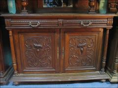 KREDENS EKLEKTYCZNY Z MOTYWEM ŁOWIECKIM (u) - zdjęcie 9 KREDENS EKLEKTYCZNY Z MOTYWEM ŁOWIECKIM (u) - zdjęcie 9