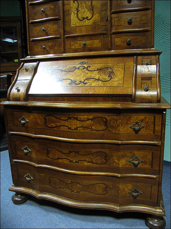 PRZEPIĘKNY SEKRETARZYK - 4