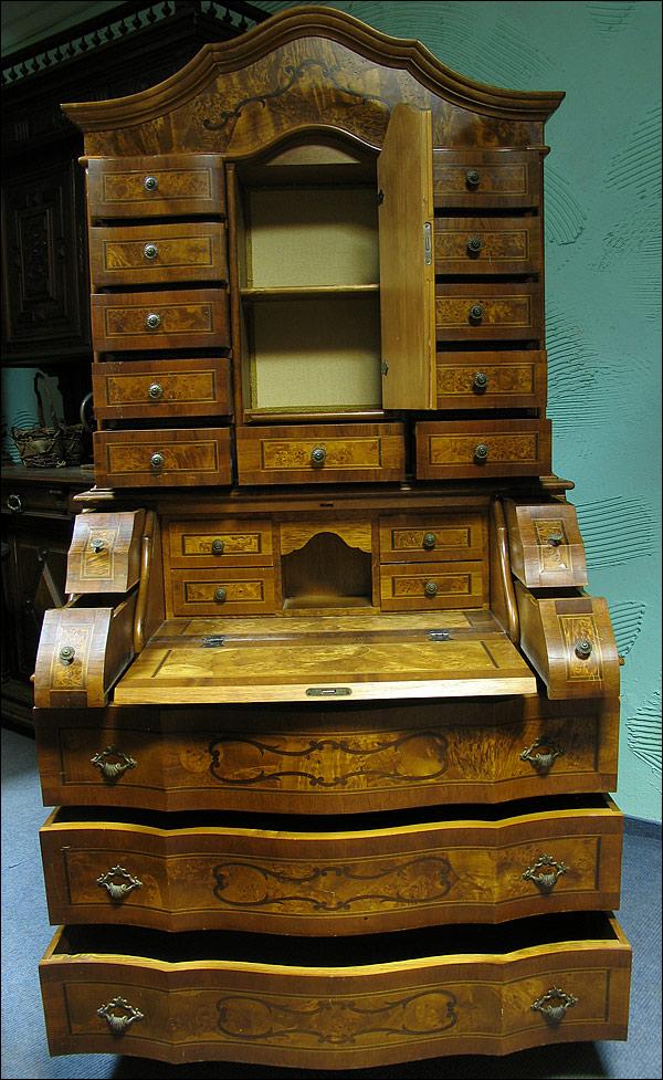 PRZEPIĘKNY SEKRETARZYK - 5