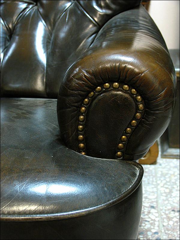 KOMPLET WYPOCZYNKOWY W STYLU CHESTERFIELD - 5