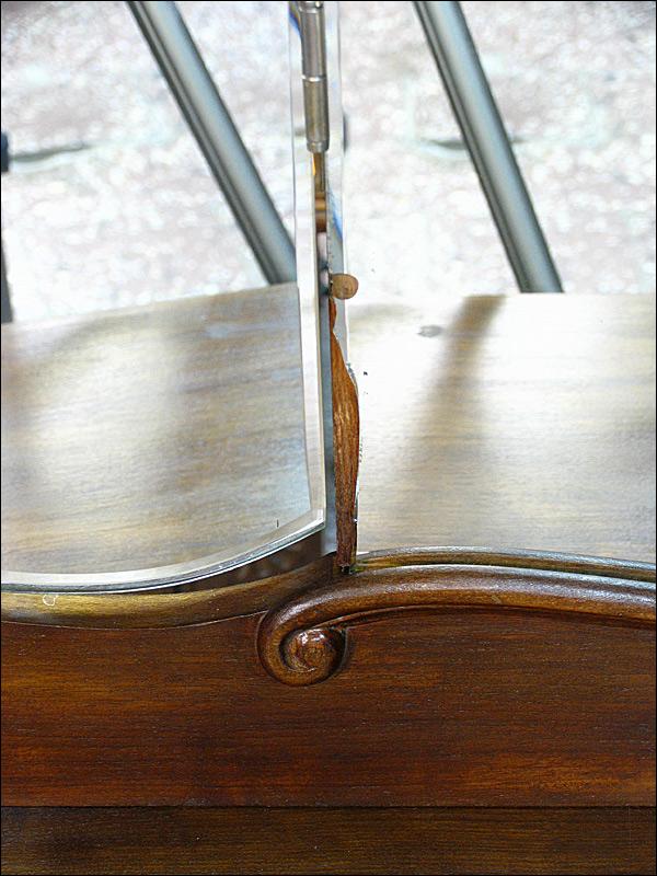 ORZECHOWA TOALETKA (k) - 7
