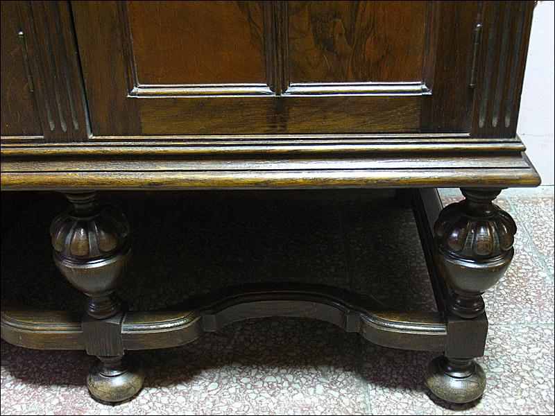 KOMODA WE FLAMANDZKIM STYLU - 3