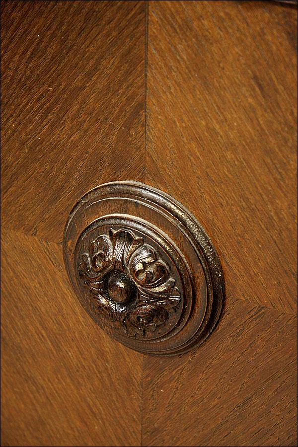 BIBLIOTEKA Z MEDALIONAMI - 3