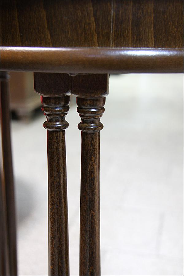 STYLIZOWANY STOLIK - 2