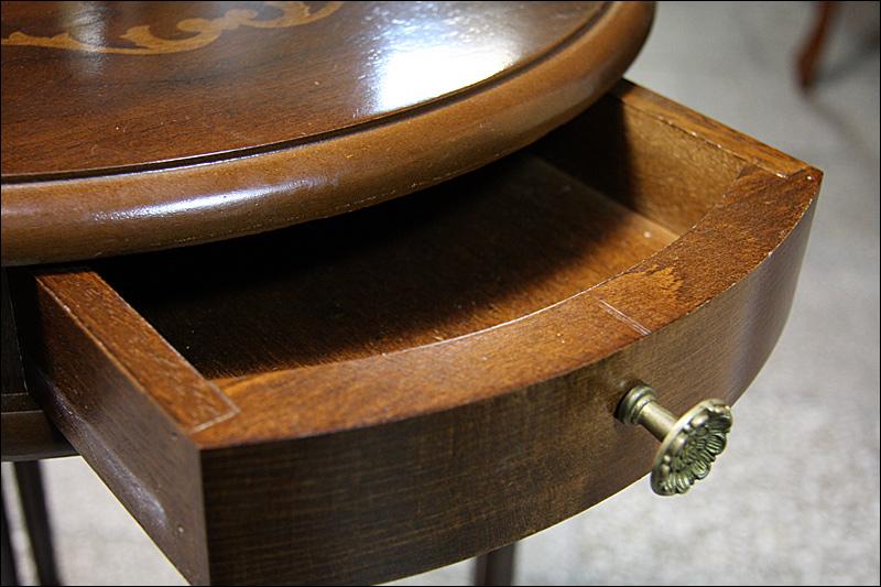 STYLIZOWANY STOLIK - 4