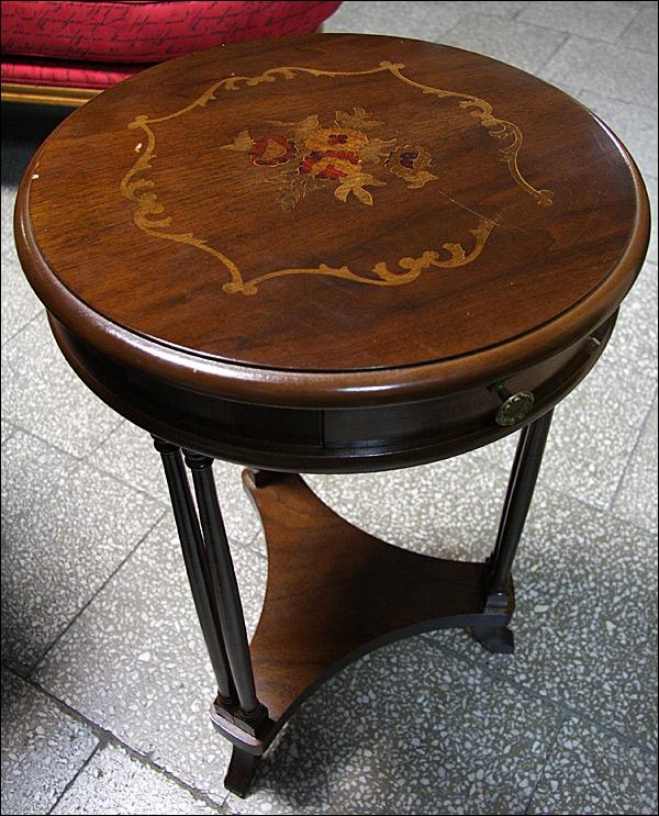 STYLIZOWANY STOLIK - 6