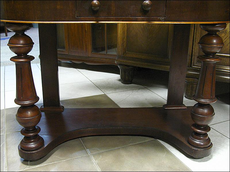 MAHONIOWA TOALETKA - 2