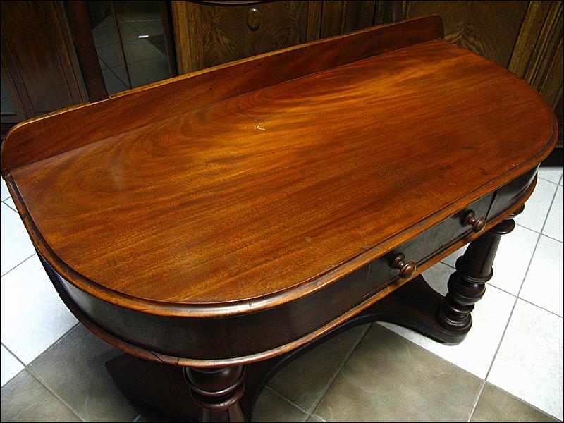 MAHONIOWA TOALETKA - 5