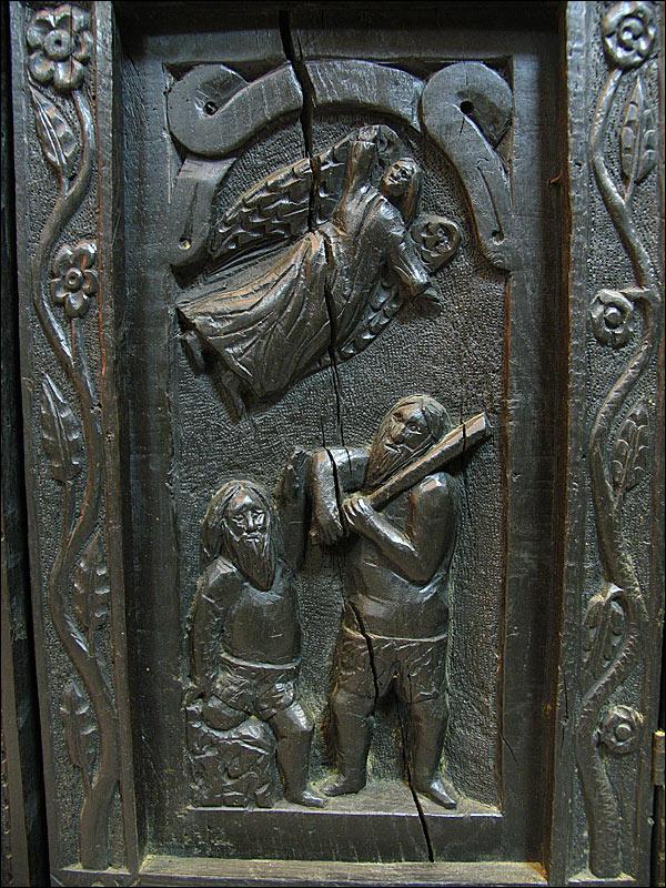 XVII- TO WIECZNA KOMODA ZE SCENAMI BIBLIJNYMI. 300-400 LAT - 6