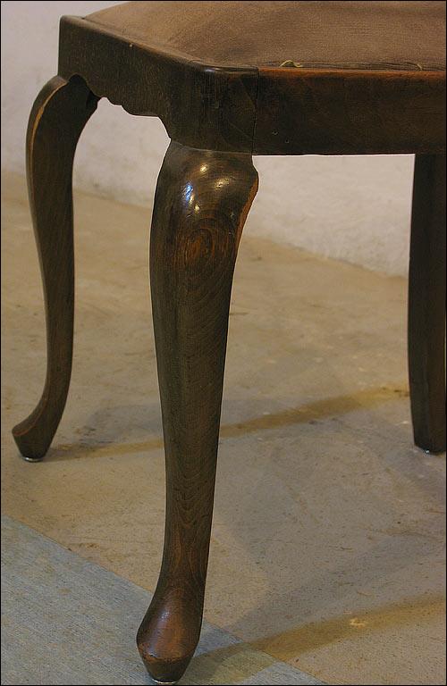 STÓŁ + 4 KRZESŁA CHIPPENDALE (u) - 17