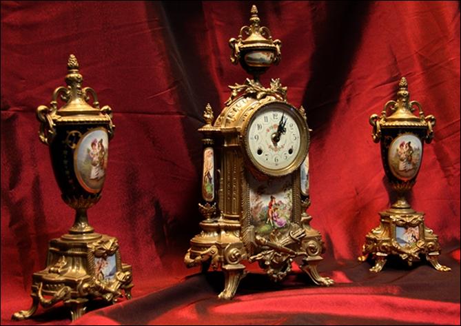 PIĘKNY ZEGAR MOSIĘŻNY Z MALOWANĄ PORCELANĄ - 1