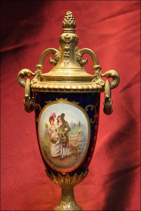 PIĘKNY ZEGAR MOSIĘŻNY Z MALOWANĄ PORCELANĄ - 6