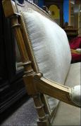 DELIKATNA SOFA EKLEKTYCZNA - zdjęcie 8 DELIKATNA SOFA EKLEKTYCZNA - zdjęcie 8