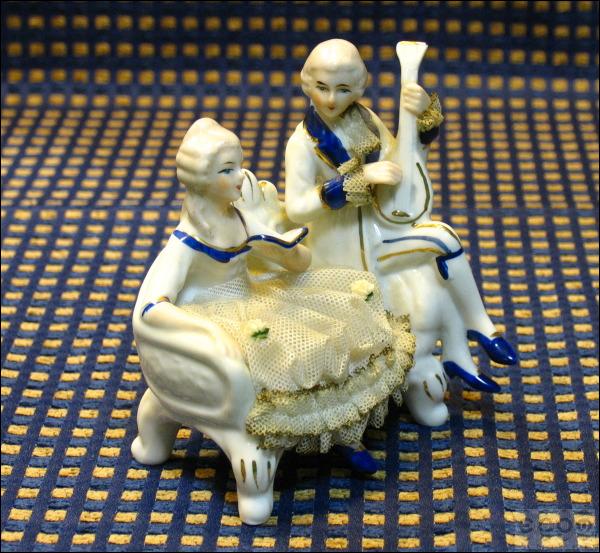 5 PORCELANOWYCH FIGUREK - 2