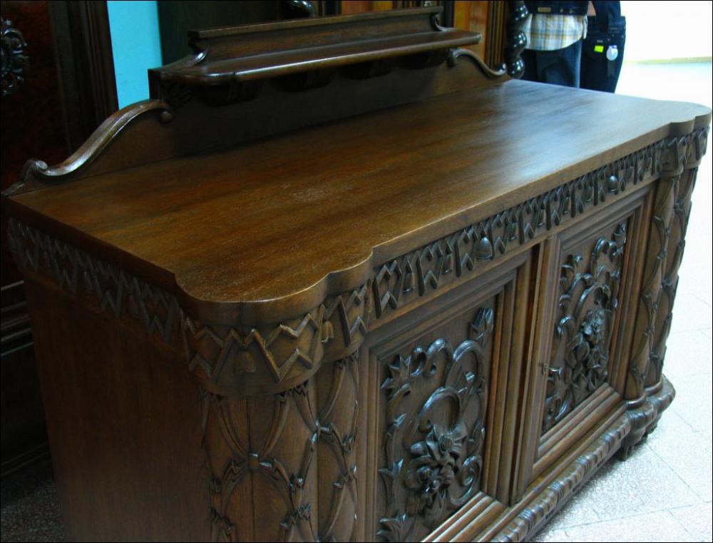 PRZEPIĘKNY POMOCNIK, KOMODA - KOMPLET - 11
