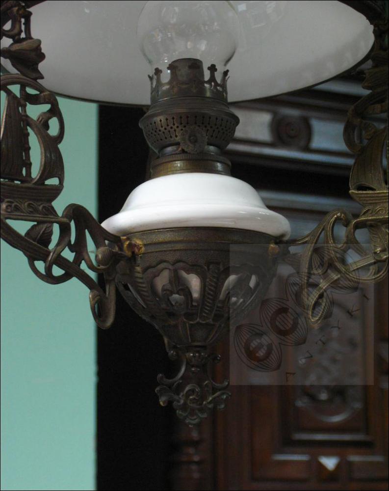 WISZĄCA LAMPA NAFTOWA Z OKRESU MIĘDZYWOJENNEGO (k) - 4
