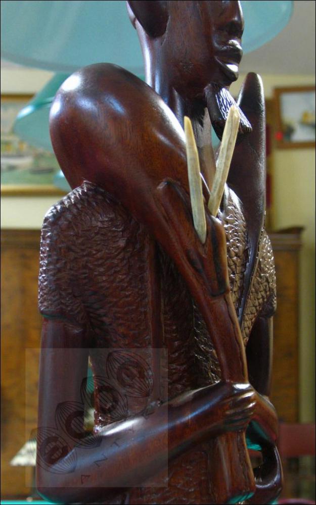 RZEŹBA 'ZDOBYCZ MYŚLIWEGO' - 7