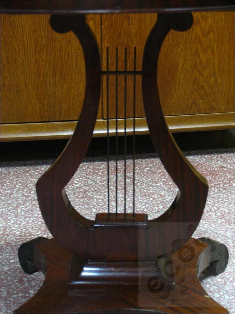MAHONIOWY NICIAK 'LIRA' - 9