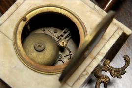 MARMUROWY ZEGAR Z PRZYSTAWKAMI PRZEŁ. XIX I XX w. - zdjęcie 15