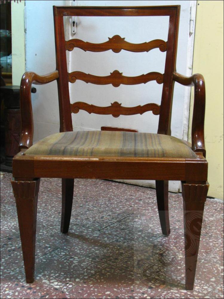 MAHONIOWY FOTEL - 1