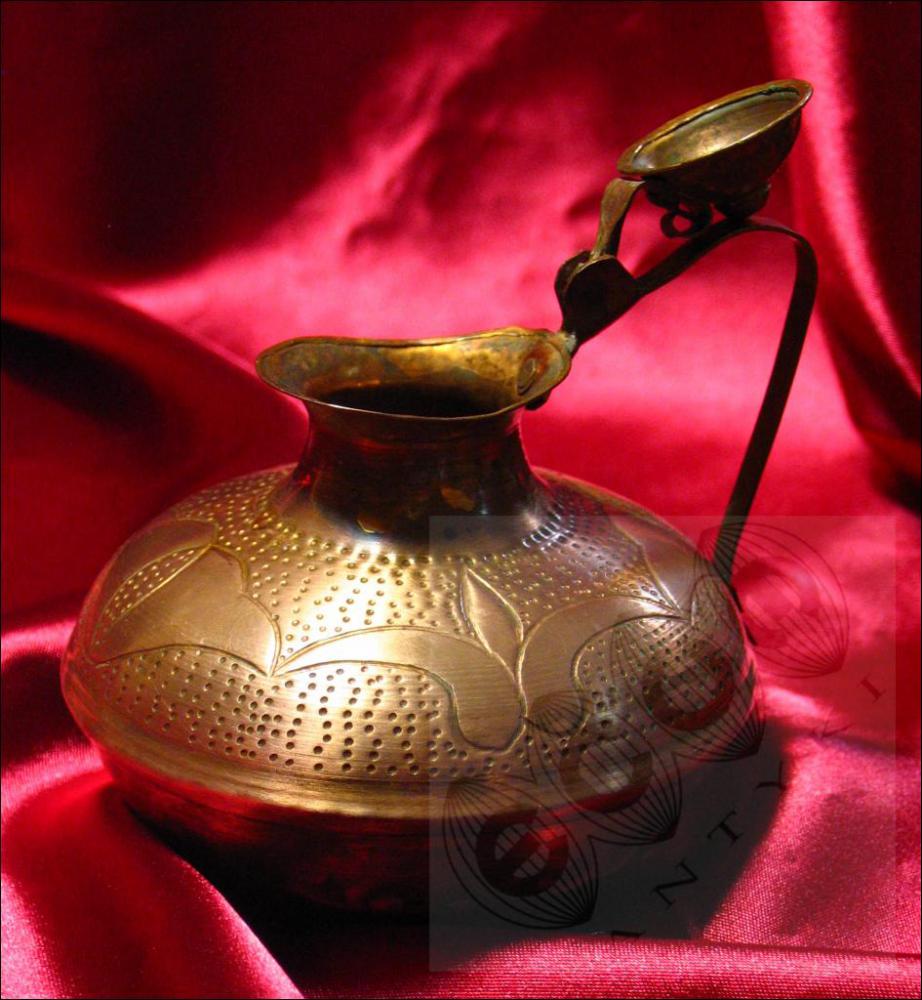 MIEDZIANY DZBANEK (k) - 1