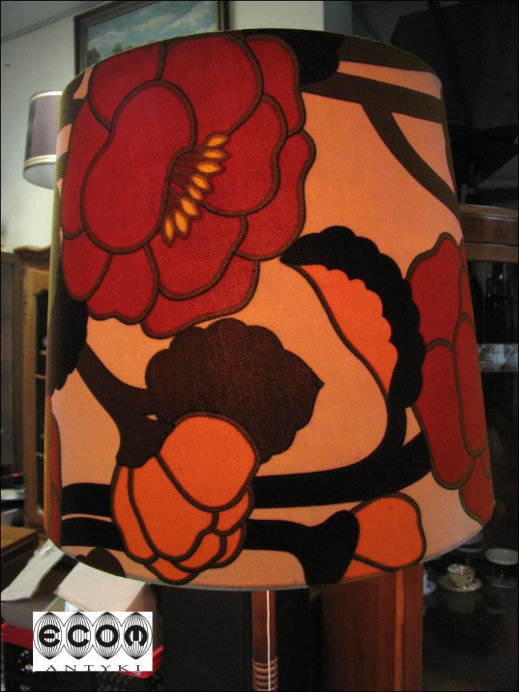 LAMPA STOJĄCA NA DREWNIANEJ NODZE (k) - 2