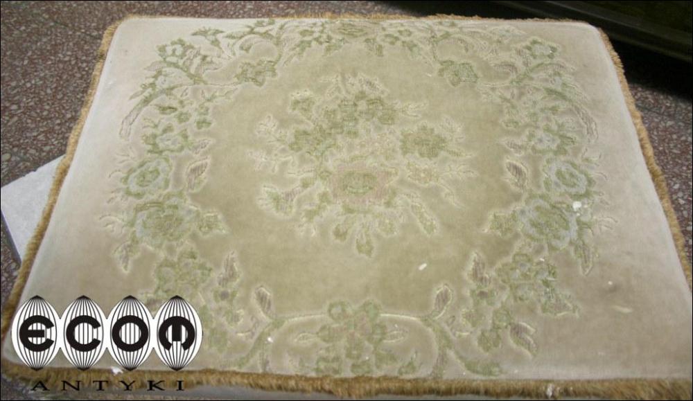 TABORET TAPICEROWANY - 3