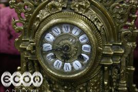 MASYWNY ZEGAR Z KANDELABRAMI - zdjęcie 7 MASYWNY ZEGAR Z KANDELABRAMI - zdjęcie 7