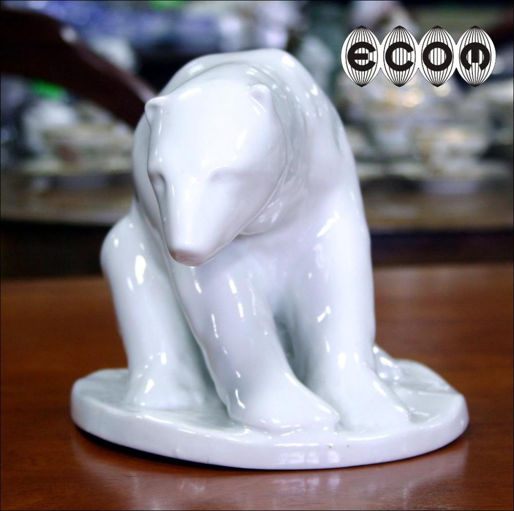 PORCELANOWA FIUGRKA - NIEDŹWIEDŹ POLARNY - 1